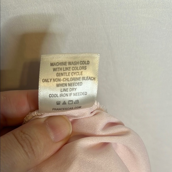 Pink and White Striped Romper with Puff Sleeve and Scoop Neck Preowned - Picture 6 of 8